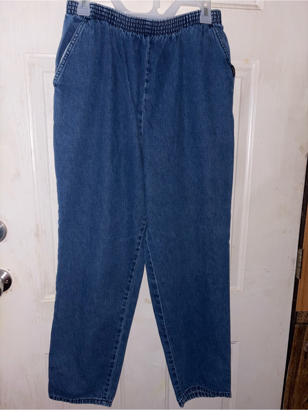 chic Relaxed Blue Denim Jeans
